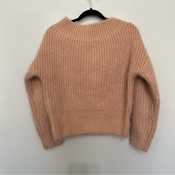 Willow + root buckle peach slouchy oversized fuzzy eyelash sweater size M medium - Picture 1 of 3